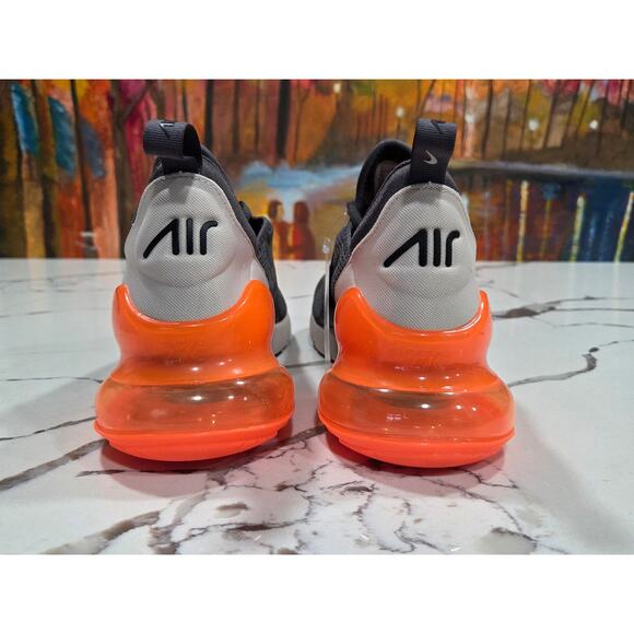 Nike Air Max 270 Total Orange Desert Sand Size 10 Men\'s Running AH8050-024 New